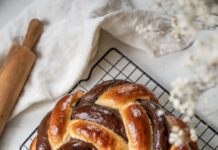 Csíkos kalácskoszorú